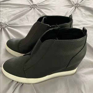 Mia sneaker/boots